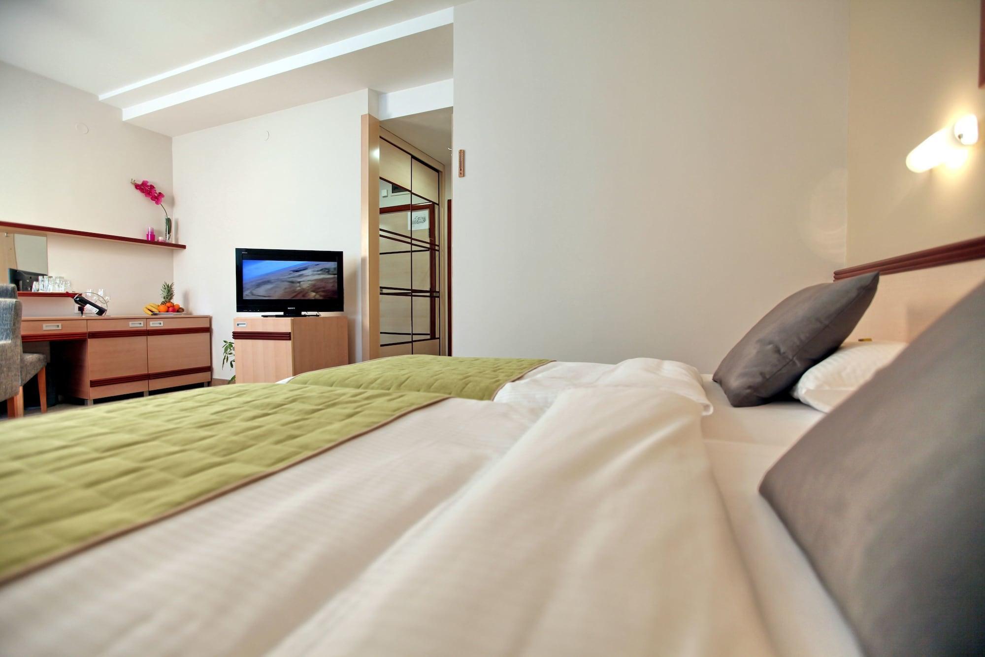 Mona Plaza Zlatibor Hotel Ngoại thất bức ảnh