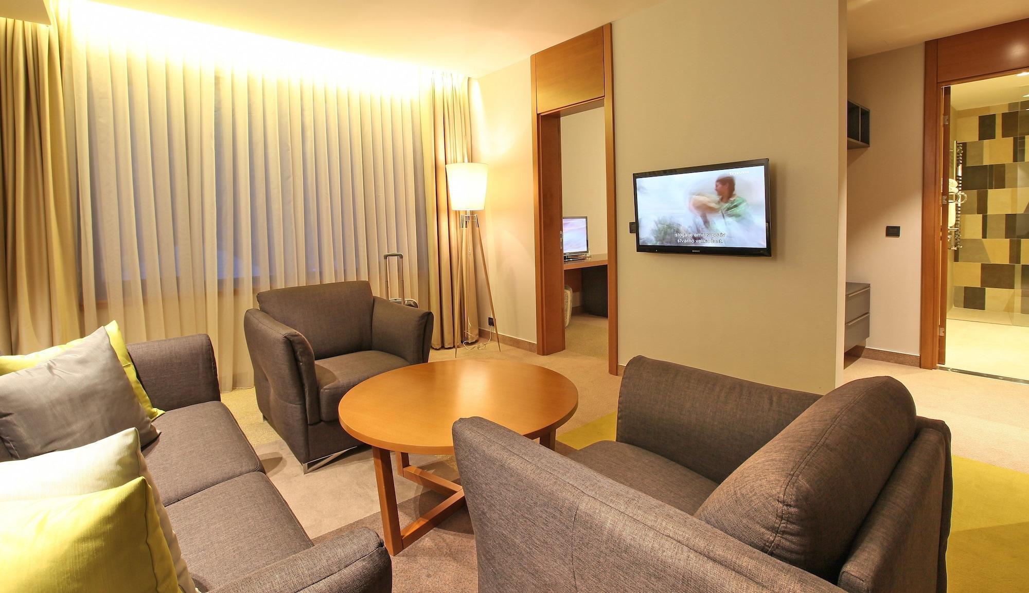Mona Plaza Zlatibor Hotel Ngoại thất bức ảnh