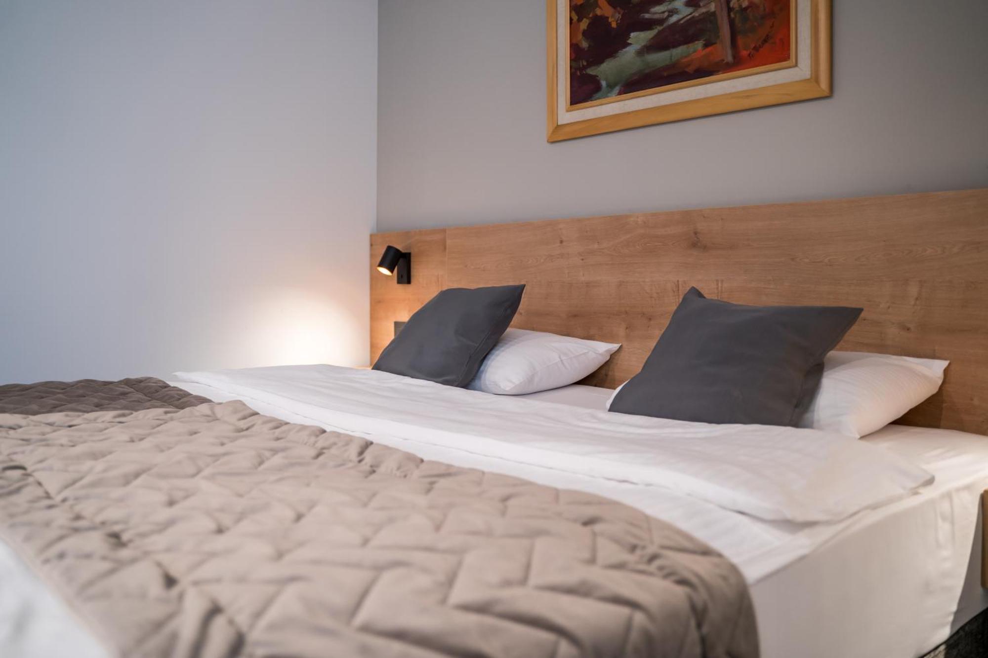 Mona Plaza Zlatibor Hotel Phòng bức ảnh