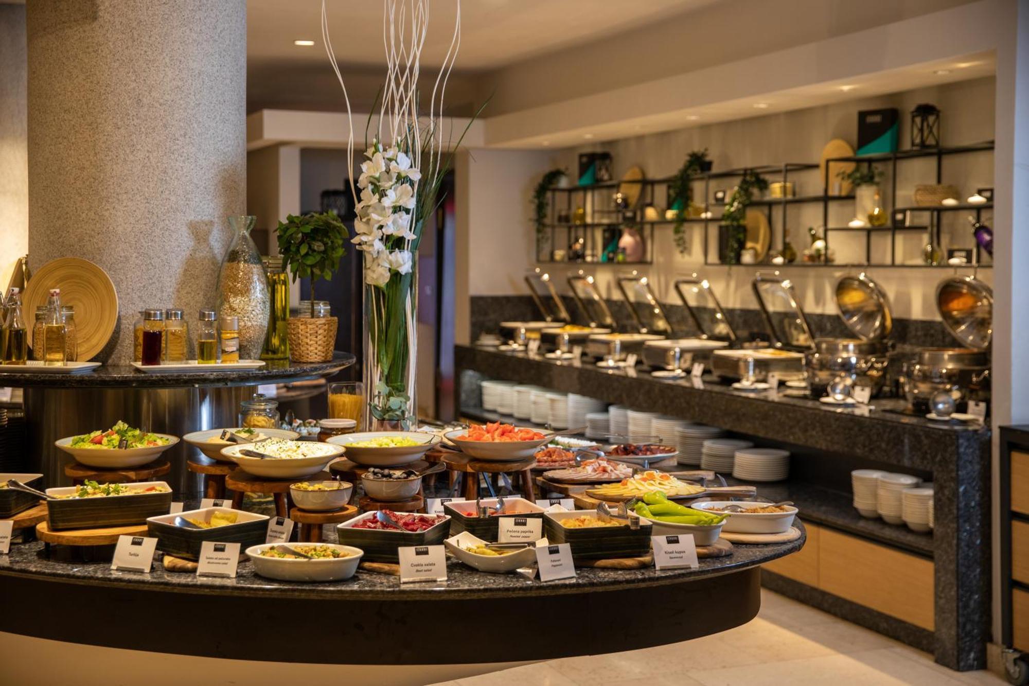 Mona Plaza Zlatibor Hotel Ngoại thất bức ảnh